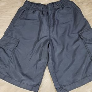 Quicksilver boys shorts size Small 8-10Y